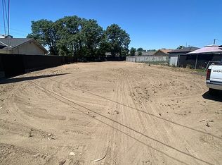 2584 S Walnut Ave, Fresno, CA