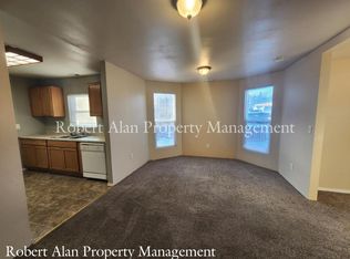 114 SE 9th Dr, Pendleton, OR 97801