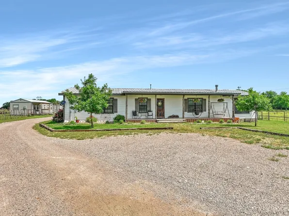 125 W Line Rd, Whitesboro, TX 76273