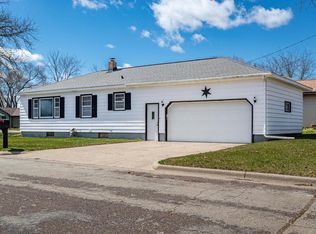 2523 Robinsdale Ave, La Crosse, WI 54601