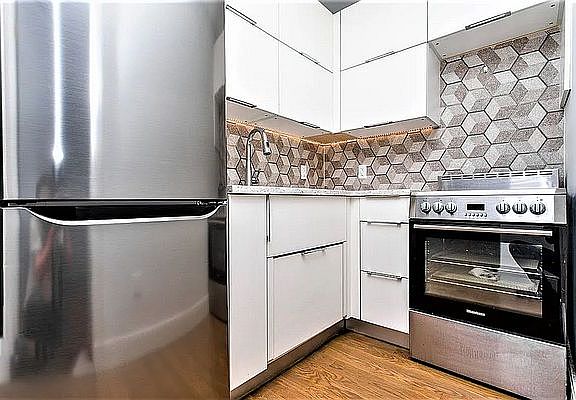 5th image of 69 Stockholm St APT 4B