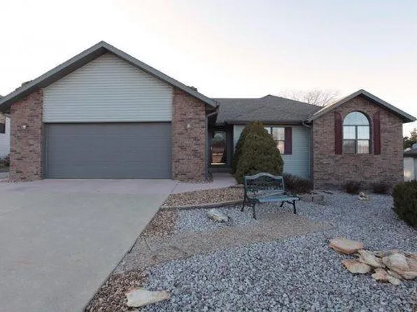 141 Ashford Dr, Hollister, MO 65672