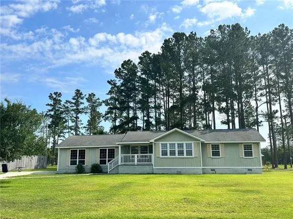 119 Lake Lure Dr, Alma, GA 31510