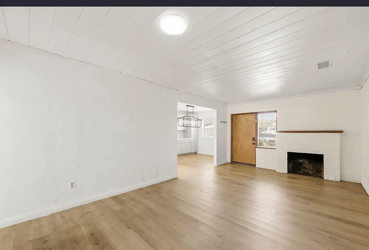 4 bed, 1352 sqft, $4,800 — Photo 2