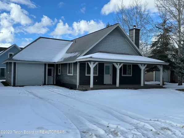 870 Eagles Rest Dr, Driggs, ID 83422