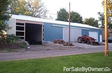 Pole Shed
						:
						40'x88" The front will be finished and white rock will be brought in for drive