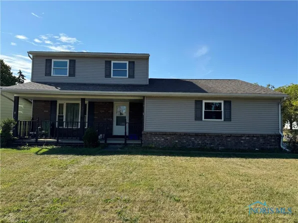 435 E Indian Ridge Trl, Rossford, OH 43460