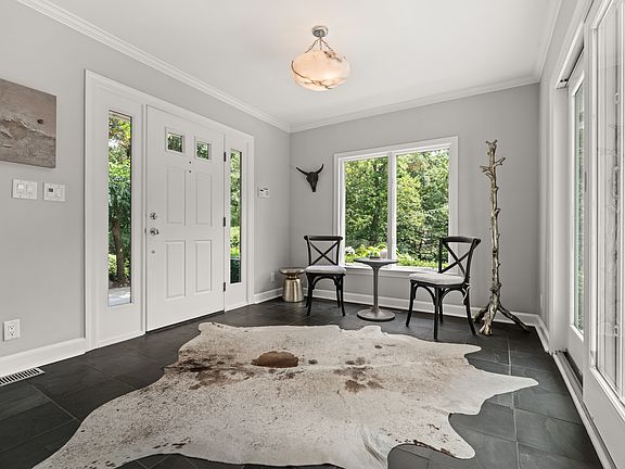 4th image of 117 Tobys Ln