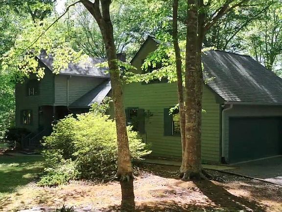 2nd image of 668 Windsor Rd