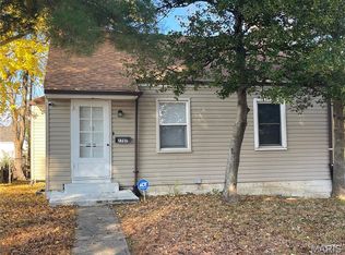 7707 Horatio Dr, Saint Louis, MO 63121