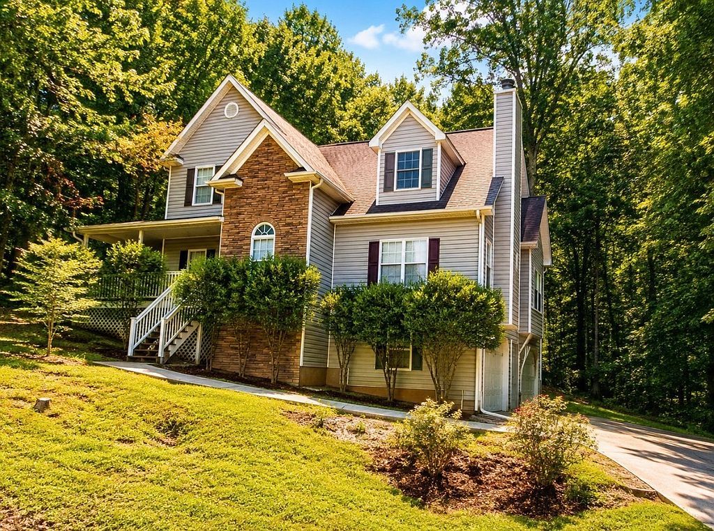 683 Fairview Dr - Property Image