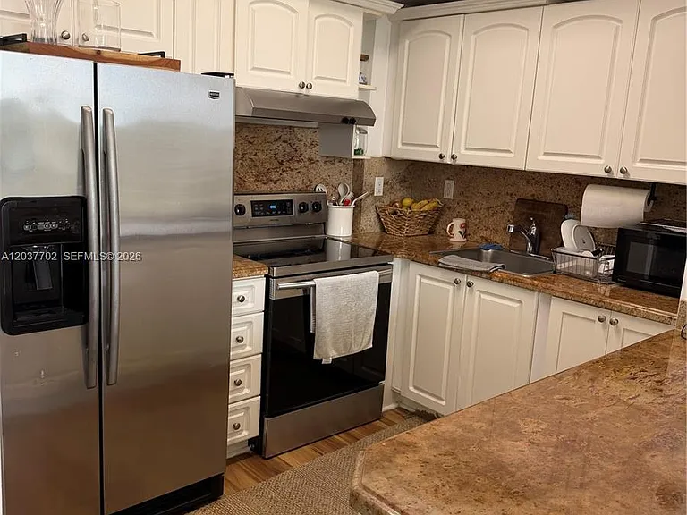 3500 Coral Way #907 — Photo 13