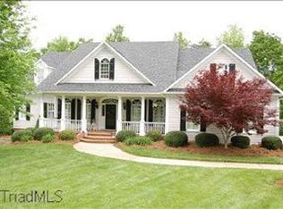 3615 Sandalwood Ln, Winston Salem, NC 27106