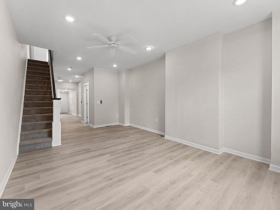 3rd image of 3010 Emerald St