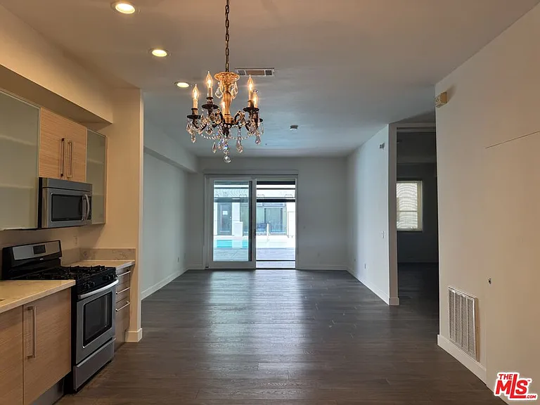1234 Wilshire Blvd #129 — Photo 15