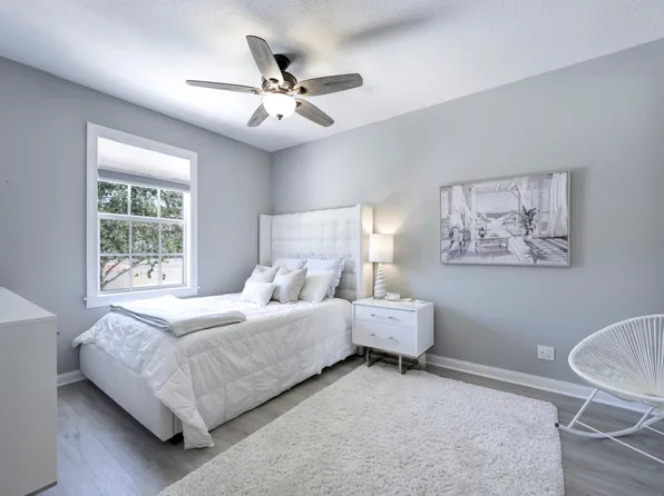 76 Laurel Oaks Circle, Tequesta, FL 33469