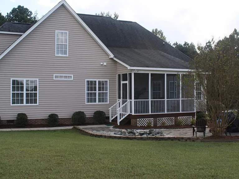 77 Solomon Cir — Photo 17