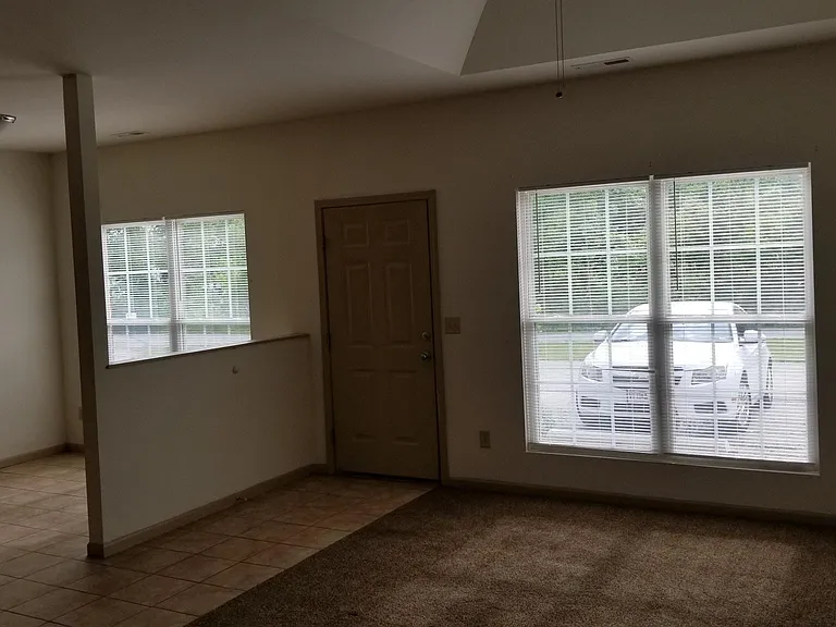 996 Osage Villa Ct #102 — Photo 5
