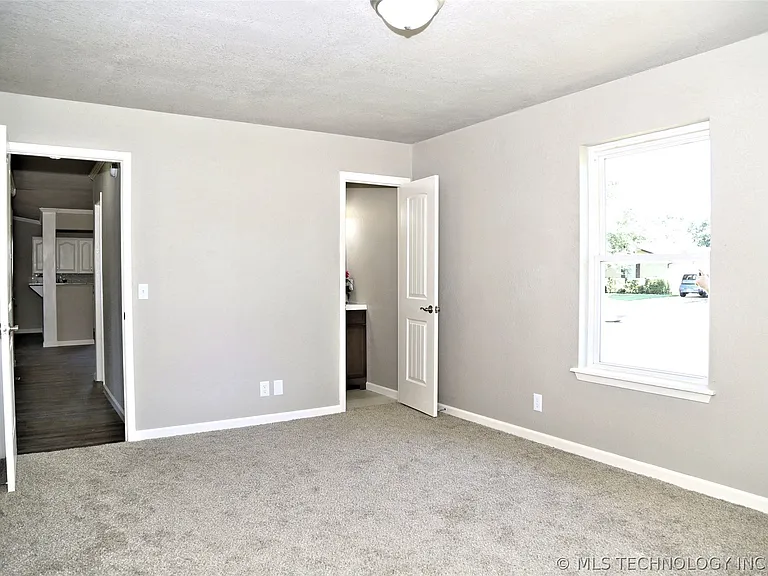 1262 E 140th St — Photo 20