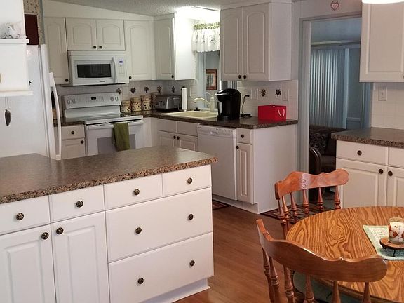 4th image of 511 Barb Ann Ln