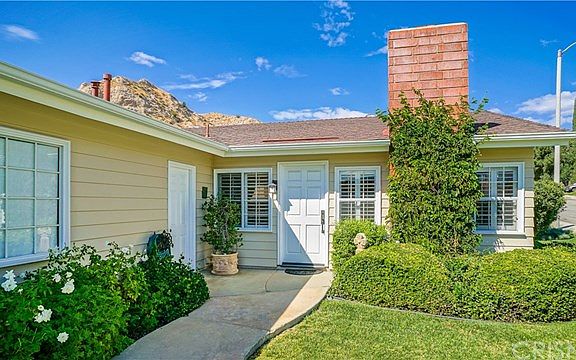 2nd image of 14705 Calla Lily Ct