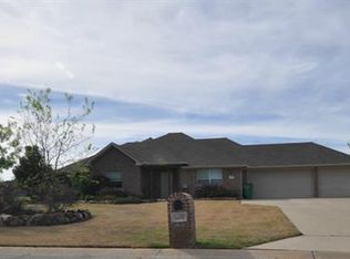 105 Valen Dr, Fate, TX 75189