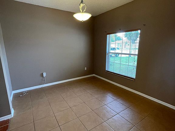 2nd image of 555 Eagle Ct