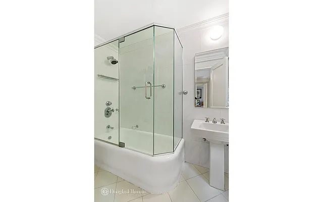 Sold by Douglas Elliman | media 14