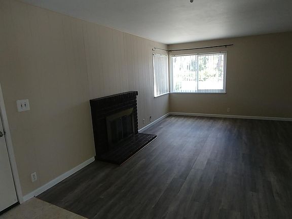 4th image of 2215 Calabazas Blvd