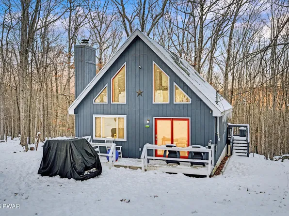 117 Turkey Cir, Lackawaxen, PA 18435