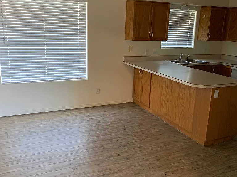 417 E 1100 S #1 — Photo 3