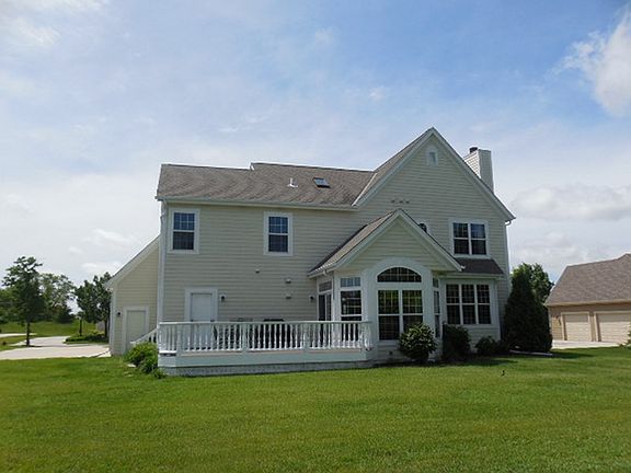 2nd image of N64W13300 Crestwood Dr