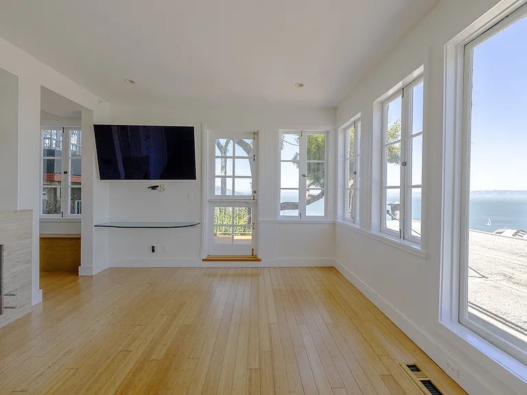 348 Greenwich St — Photo 19