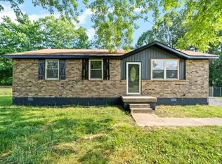 338 Woodale Dr, Clarksville, TN 37042