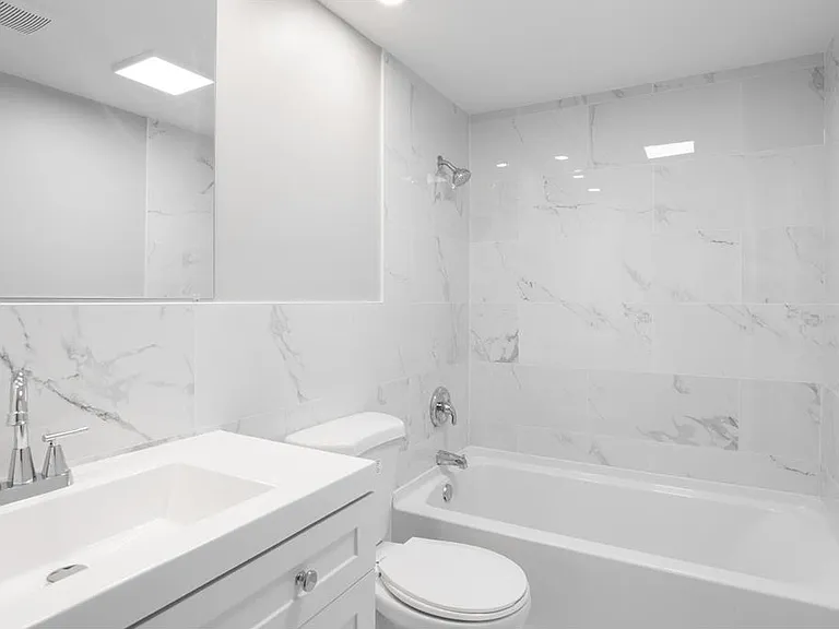 19115 Homestead Cir — Photo 12