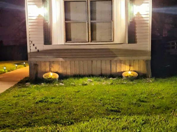 1865 Morningstar Ave, Smiths Creek, MI 48074