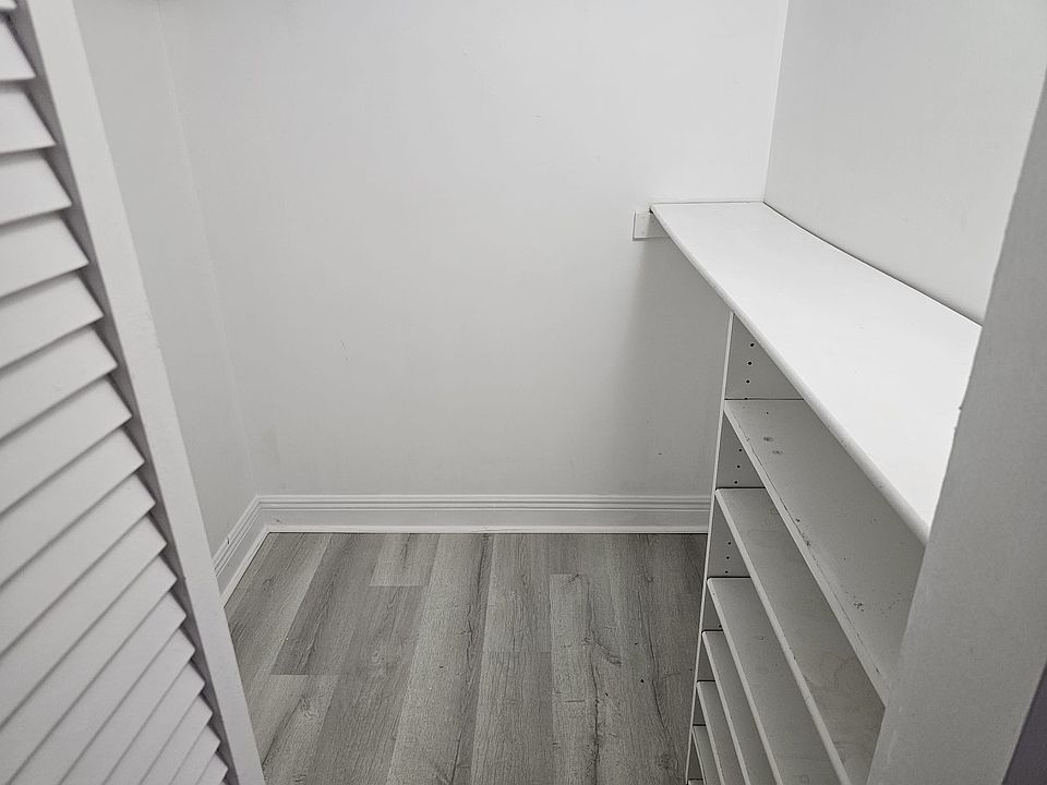 Walk in Closet