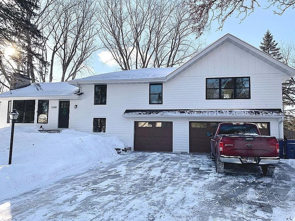 1st image of 2208 Windsor Lake Dr
