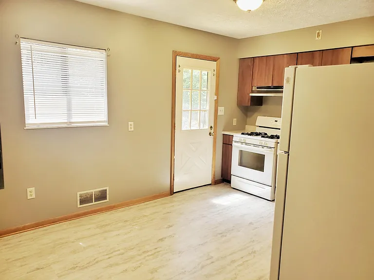 1234 Havelock Ave — Photo 5