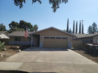 335 E Laura Ct, Visalia, CA 93277