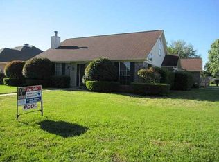 5395 Greenbriar Ln, Beaumont, TX 77706