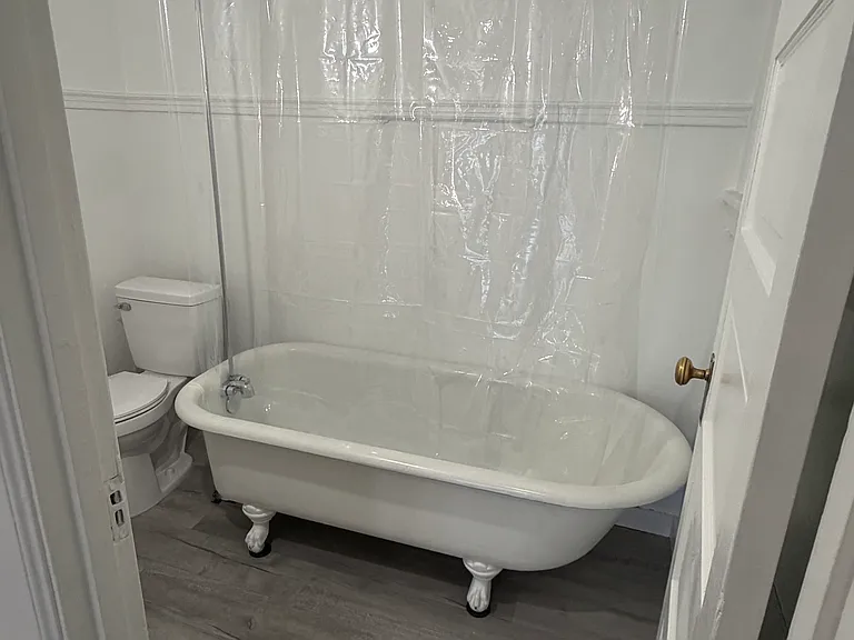 33-1717 W Burnside St #26 — Photo 8
