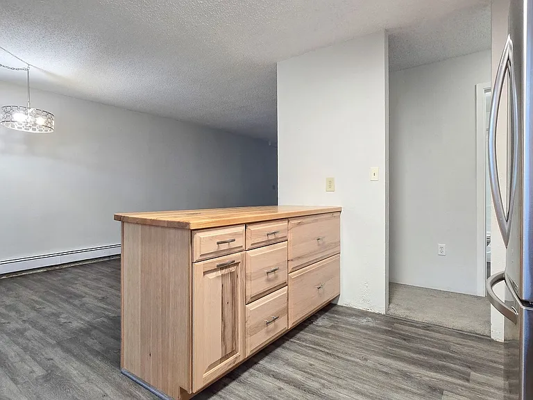 95 Farewell Ave #2 — Photo 4