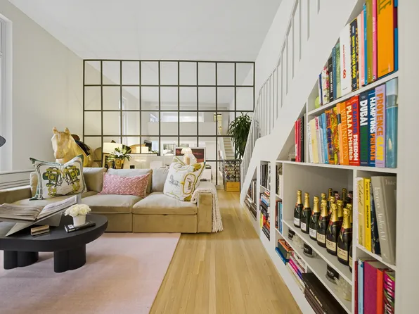 240 Centre Street image 3 of 19