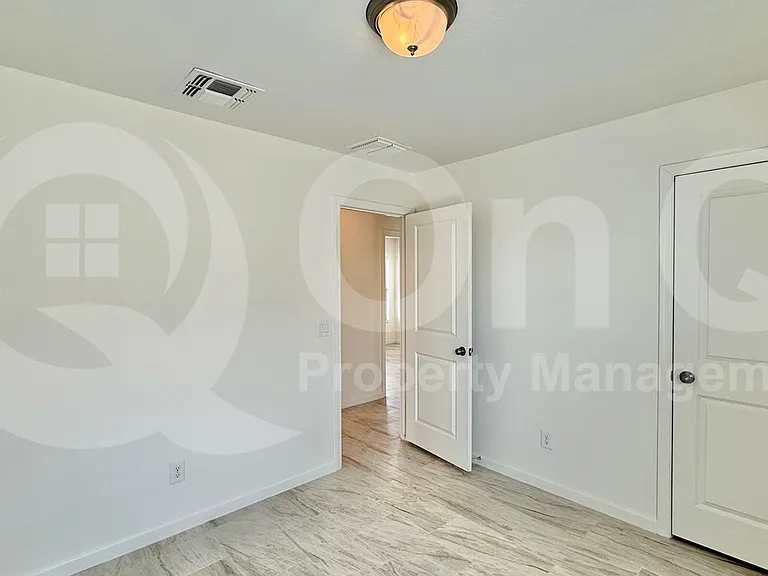 1081 W Palo Verde Ave — Photo 10