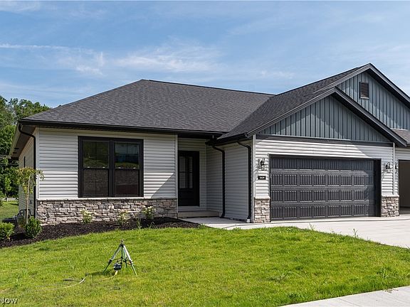 5th image of 3429 Jamestown Dr