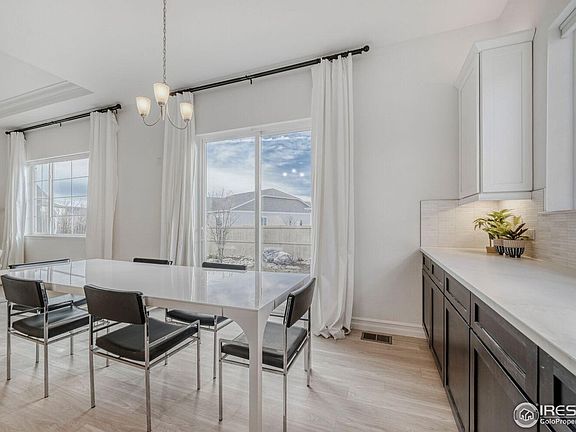 4th image of 212 Western Sky Cir