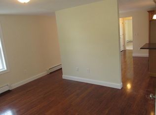 33 Mill St, Merrimac, MA 01860
