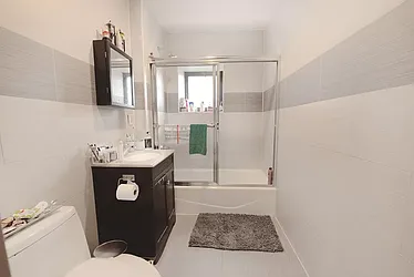 Rented by Peter Ashe