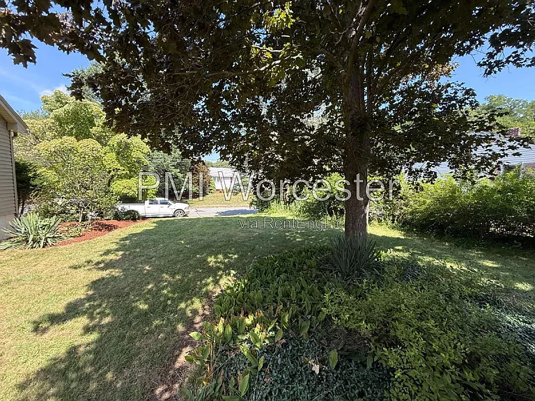 16 Seneca St — Photo 6